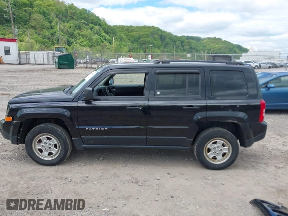 2013 Jeep Patriot Sport with VIN 1C4NJRBB6DD123791, listed as a IAAI auction lot 42202821 with 123,809 mi miles and . Bid and sale history available at DreamBid. Image 15.