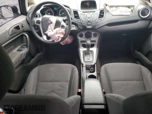 2018 Ford Fiesta SE z VIN 3FADP4EJ5JM103411, wystawiony jako Copart lot #50130325 z przebiegiem 111 247 mil mil oraz Szkoda całkowita • Salvage title. Historia ofert i sprzedaży dostępna na DreamBid. Obrazek 8.