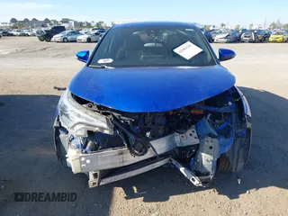 2018 Toyota C-HR XLE z VIN NMTKHMBXXJR007134, wystawiony jako IAAI lot #42004283 z przebiegiem 174 336 mil mil oraz . Historia ofert i sprzedaży dostępna na DreamBid. Obrazek 13.
