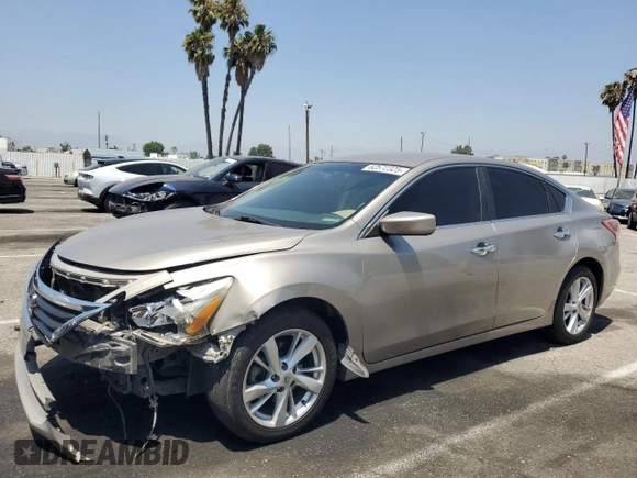 2013 Nissan Altima SL with VIN 1N4AL3AP4DC266625, listed as a Copart auction lot 62572325 with 124,141 mi miles and Salvage title. Bid and sale history available at DreamBid. Image 1.