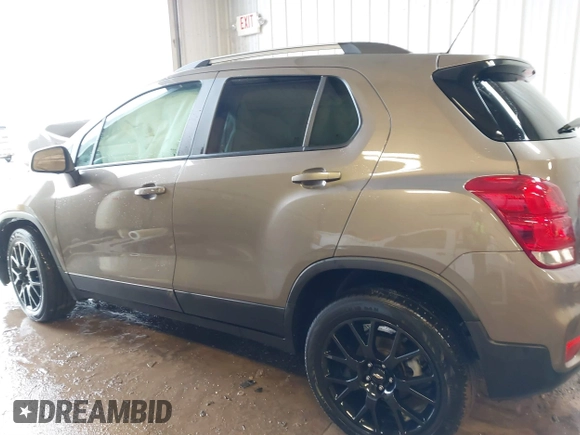 2022 Chevrolet Trax LT with VIN KL7CJPSM6NB540819, listed as a IAAI auction lot 41681957 with 29,187 mi miles. Bid and sale history available at carsss.com. Image 14.