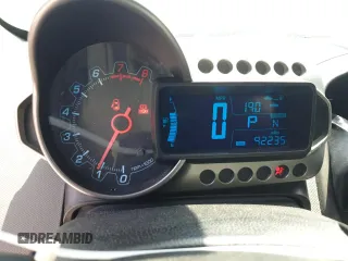 2012 Chevrolet Sonic LS z VIN 1G1JA5SH1C4193900, wystawiony jako Copart lot #59210175 z przebiegiem 92 235 mil mil oraz Szkoda całkowita • Salvage title. Historia ofert i sprzedaży dostępna na DreamBid. Obrazek 9.