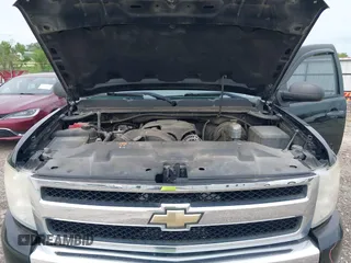 2011 Chevrolet Silverado 1500 LT with VIN 1GCRCSE0XBZ423010, listed as a IAAI auction lot 42112256 with 143,682 mi miles and . Bid and sale history available at DreamBid. Image 10.