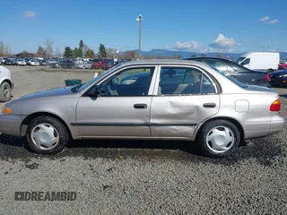 2002 Chevrolet Prizm с VIN 1Y1SK52892Z413645, выставлен на аукционе IAAI как лот 41710314 с пробегом Не указан миль и . История ставок и продаж доступна на DreamBid. Изображение 14.
