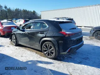 2021 Lexus UX with VIN JTHR9JBH8M2037134, listed as a IAAI auction lot 41352890 with 56,198 mi miles. Bid and sale history available at carsss.com. Image 3.