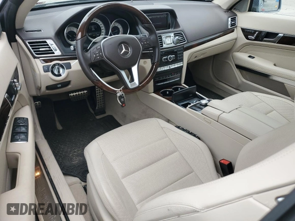 2014 Mercedes-Benz E 550 z VIN WDDKJ7DBXEF224610, wystawiony jako Copart lot #61978835 z przebiegiem 6 344 mil mil oraz Szkoda całkowita • Salvage title. Historia ofert i sprzedaży dostępna na DreamBid. Obrazek 8.