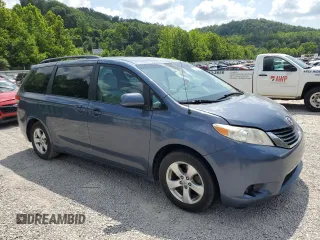 2014 Toyota Sienna LE AAS z VIN 5TDKK3DC8ES499949, wystawiony jako Copart lot #60346845 z przebiegiem 192 773 mil mil oraz Szkoda całkowita • Salvage title. Historia ofert i sprzedaży dostępna na DreamBid. Obrazek 4.