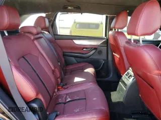 2025 Mazda CX-70 S Premium z VIN JM3KJDHC1S1103394, wystawiony jako Copart lot #75949104 z przebiegiem 7579 mil mil oraz Szkody całkowita. Historia ofert i sprzedaży dostępna na DreamBid. Obrazek 11.