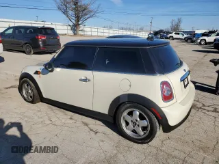 2011 MINI Hardtop с VIN WMWSU3C59BT099244, выставлен на аукционе Copart как лот 43682064 с пробегом 168 133 миль миль и Чистый • Clean title. История ставок и продаж доступна на DreamBid. Изображение 2.