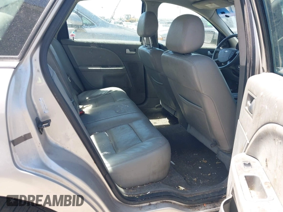 2007 Ford Five Hundred SEL with VIN 1FAFP24107G105116, listed as a IAAI auction lot 42058691 with 1 mi miles. Bid and sale history available at carsss.com. Image 8.