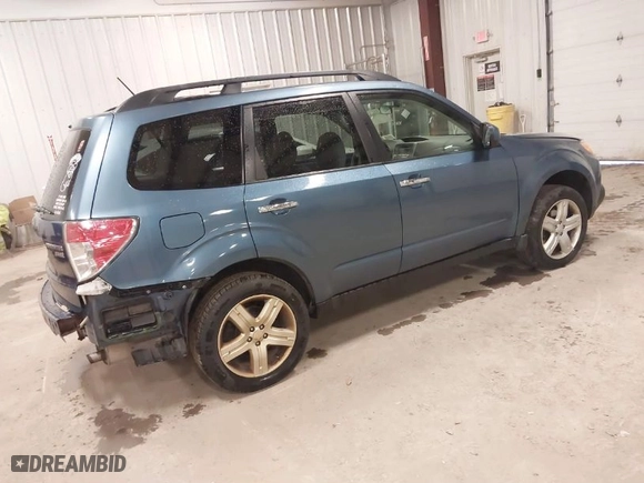 2010 Subaru Forester 2.5X Premium with VIN JF2SH6CC0AH787305, listed as a IAAI auction lot 41951357 with 128,419 mi miles. Bid and sale history available at carsss.com. Image 4.