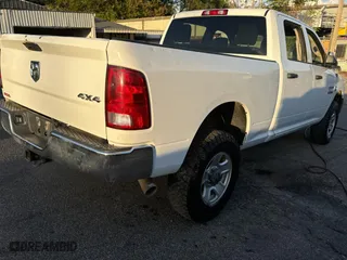 2018 Ram 2500 Tradesman with VIN 3C6UR5CL2JG315199, listed as a Copart auction lot 77906404 with 171,890 mi miles and Clean Title. Bid and sale history available at carsss.com. Image 4.