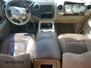 2006 Ford Expedition Eddie Bauer with VIN 1FMFU17546LA04724, listed as a Copart auction lot 44200225 with 83,738 mi miles and Salvage Title. Bid and sale history available at carsss.com. Image 8.