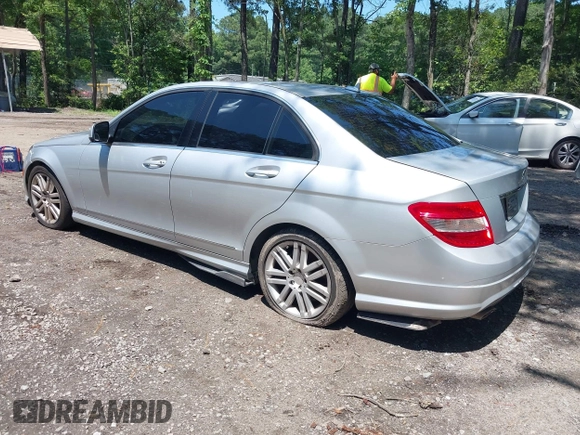 2008 Mercedes-Benz C 300 Sport with VIN WDDGF81X08F117289, listed as a IAAI auction lot 42564147 with 174,162 mi miles and . Bid and sale history available at DreamBid. Image 3.