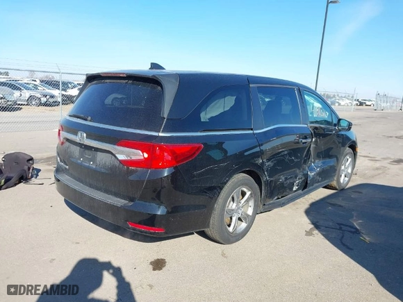 2018 Honda Odyssey EX-L with VIN 5FNRL6H73JB039428, listed as a IAAI auction lot 41813110 with 132,894 mi miles. Bid and sale history available at carsss.com. Image 4.