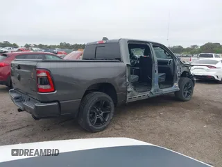 2023 Ram 1500 Big Horn z VIN 1C6SRFFT5PN654063, wystawiony jako IAAI lot #41655131 z przebiegiem 24 012 mil mil oraz . Historia ofert i sprzedaży dostępna na DreamBid. Obrazek 4.