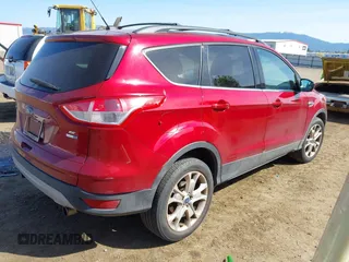 2013 Ford Escape SE with VIN 1FMCU9GX3DUD18357, listed as a IAAI auction lot 42104443 with 175,391 mi miles. Bid and sale history available at carsss.com. Image 4.
