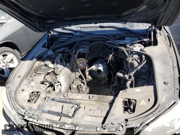 2015 BMW 7 Series 740Li with VIN WBAYE4C52FD946831, listed as a Copart auction lot 49014195 with 137,447 mi miles and Salvage Title. Bid and sale history available at DreamBid. Image 11.