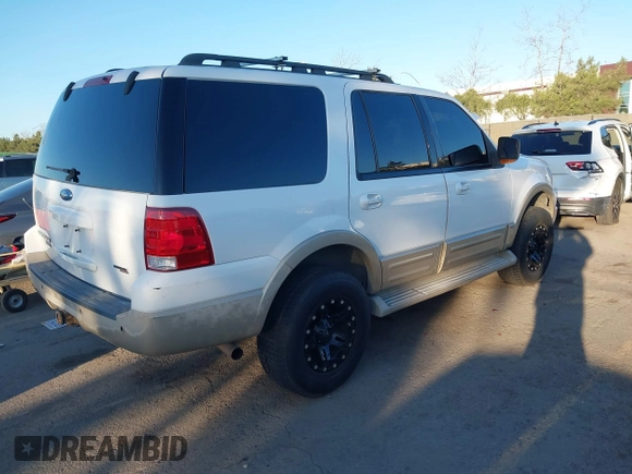 2006 Ford Expedition Eddie Bauer z VIN 1FMFU18586LA33979, wystawiony jako IAAI lot #41612898 z przebiegiem 250 956 mil mil oraz . Historia ofert i sprzedaży dostępna na DreamBid. Obrazek 4.