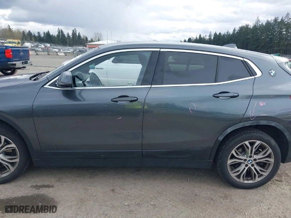 2018 BMW X2 xDrive28i with VIN WBXYJ5C38JEF73158, listed as a IAAI auction lot 41933007 with 51,739 mi miles. Bid and sale history available at carsss.com. Image 15.