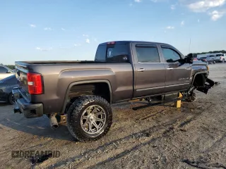 2015 GMC Sierra 2500HD Denali z VIN 1GT120E82FF136326, wystawiony jako Copart lot #55306345 z przebiegiem 181 532 mil mil oraz Szkoda całkowita • Salvage title. Historia ofert i sprzedaży dostępna na DreamBid. Obrazek 3.