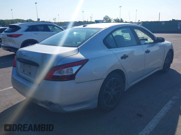 2009 Nissan Maxima SV with VIN 1N4AA51E59C801646, listed as a IAAI auction lot 42401990 with 115,532 mi miles and . Bid and sale history available at DreamBid. Image 4.