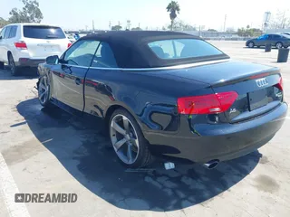 2014 Audi A5 Premium Plus z VIN WAULFAFHXEN010699, wystawiony jako IAAI lot #41868013 z przebiegiem 40 305 mil mil oraz . Historia ofert i sprzedaży dostępna na DreamBid. Obrazek 3.