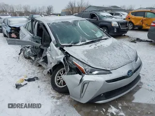 2021 Toyota Prius LE z VIN JTDL9MFU1M3027085, wystawiony jako IAAI lot #41394662 z przebiegiem 33 658 mil mil oraz . Historia ofert i sprzedaży dostępna na DreamBid. Obrazek 1.