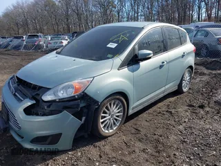 2013 Ford C-Max SE with VIN 1FADP5AU7DL557350, listed as a IAAI auction lot 41518831 with Not Provided miles. Bid and sale history available at carsss.com. Image 2.