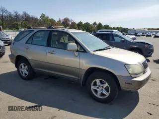 2001 Lexus RX 300 with VIN JTJHF10U010194909, listed as a Copart auction lot 70908034 with 169,881 mi miles and Clean Title. Bid and sale history available at carsss.com. Image 4.