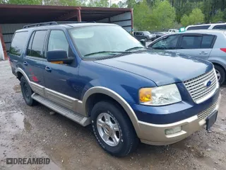 2005 Ford Expedition Eddie Bauer with VIN 1FMPU17555LB13549, listed as a IAAI auction lot 41869759 with 119,851 mi miles. Bid and sale history available at carsss.com. Image 1.