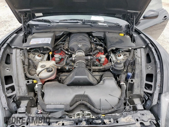 2015 Maserati GranTurismo Sport z VIN ZAM45VMA3F0132242, wystawiony jako Copart lot #60494525 z przebiegiem 21 277 mil mil oraz Szkoda całkowita • Salvage title. Historia ofert i sprzedaży dostępna na DreamBid. Obrazek 11.