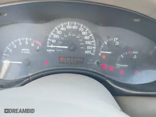 2000 Chevrolet Malibu with VIN 1G1ND52J0Y6147157, listed as a IAAI auction lot 40913024 with 324,735 mi miles. Bid and sale history available at carsss.com. Image 7.
