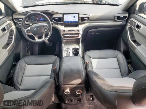 2022 Ford Explorer XLT z VIN 1FMSK7DH0NGC47671, wystawiony jako Copart lot #54669975 z przebiegiem 36 271 mil mil oraz Czysty tytuł • Clean title. Historia ofert i sprzedaży dostępna na DreamBid. Obrazek 8.