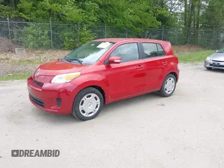 2008 Scion xD z VIN JTKKU104X8J001029, wystawiony jako IAAI lot #42330663 z przebiegiem 185 166 mil mil oraz . Historia ofert i sprzedaży dostępna na DreamBid. Obrazek 2.