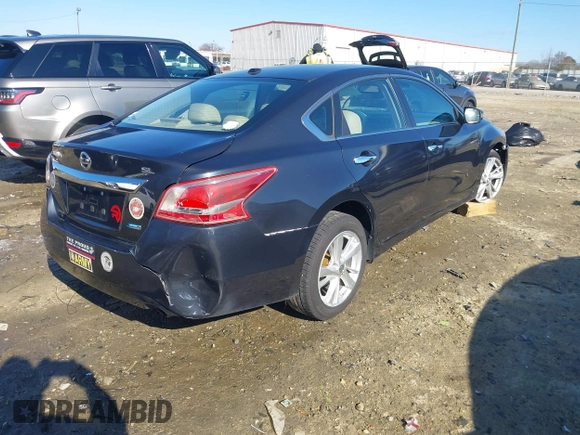 2013 Nissan Altima SV with VIN 1N4AL3AP6DC160905, listed as a IAAI auction lot 41413740 with 250,297 mi miles and . Bid and sale history available at carsss.com. Image 4.
