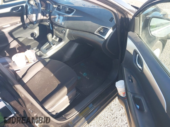 2018 Nissan Sentra SR z VIN 3N1AB7AP1JY317430, wystawiony jako IAAI lot #41946621 z przebiegiem 71 783 mil mil oraz . Historia ofert i sprzedaży dostępna na DreamBid. Obrazek 5.