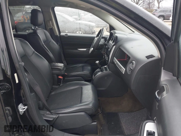 2017 Jeep Compass High Altitude z VIN 1C4NJCEA8HD151517, wystawiony jako IAAI lot #41732046 z przebiegiem 178 271 mil mil oraz . Historia ofert i sprzedaży dostępna na DreamBid. Obrazek 5.