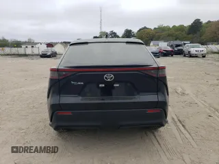2023 Toyota bZ4X XLE z VIN JTMAAAAA2PA026988, wystawiony jako Copart lot #51482434 z przebiegiem 7 200 mil mil oraz Szkoda całkowita • Salvage title. Historia ofert i sprzedaży dostępna na DreamBid. Obrazek 6.