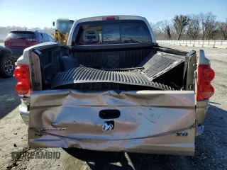 2005 Dodge Dakota Laramie with VIN 1D7HW58N15S326888, listed as a Copart auction lot 43965075 with 87,287 mi miles and Salvage Title. Bid and sale history available at DreamBid. Image 6.