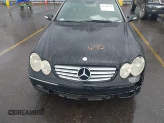 2004 Mercedes-Benz CLK 320 z VIN WDBTK65G34T018754, wystawiony jako IAAI lot #41741273 z przebiegiem 152 231 mil mil oraz . Historia ofert i sprzedaży dostępna na DreamBid. Obrazek 6.