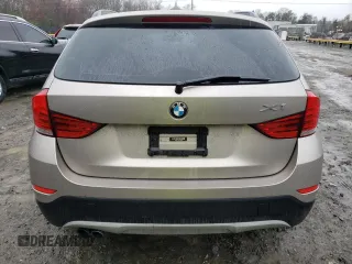 2014 BMW X1 xDrive28i with VIN WBAVL1C52EVY15236, listed as a Copart auction lot 50140885 with 141,088 mi miles and Salvage Title. Bid and sale history available at carsss.com. Image 6.