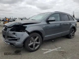 2015 Audi Q7 Premium Plus z VIN WA1LGAFE6FD011145, wystawiony jako Copart lot #52936775 z przebiegiem 95 763 mil mil oraz Szkoda całkowita • Salvage title. Historia ofert i sprzedaży dostępna na DreamBid. Obrazek 1.