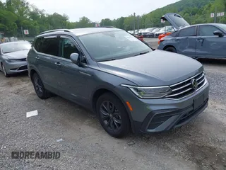 2022 Volkswagen Tiguan SE z VIN 3VV2B7AX7NM014782, wystawiony jako IAAI lot #42277769 z przebiegiem 97 120 mil mil oraz . Historia ofert i sprzedaży dostępna na DreamBid. Obrazek 1.