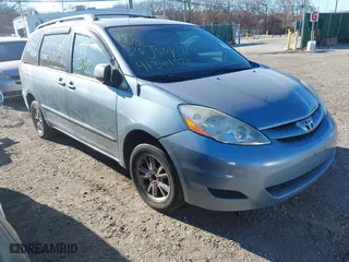 2010 Toyota Sienna CE with VIN 5TDKK4CC7AS334699, listed as a IAAI auction lot 41344521 with 999,999 mi miles. Bid and sale history available at carsss.com. Image 1.