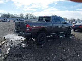 2022 Ram 2500 Big Horn with VIN 3C6UR5DL2NG167320, listed as a IAAI auction lot 41823301 with 160,268 mi miles and . Bid and sale history available at DreamBid. Image 4.