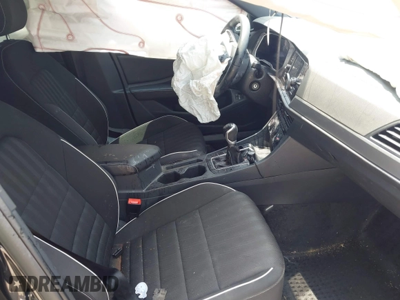 2024 Volkswagen Jetta Sport with VIN 3VWAM7BU3RM018730, listed as a IAAI auction lot 42158484 with 19,482 mi miles and . Bid and sale history available at DreamBid. Image 5.