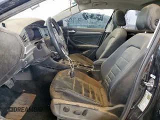 2022 Volkswagen Jetta SE with VIN 3VW7M7BU2NM013684, listed as a Copart auction lot 62175435 with 11,996 mi miles and Clean title. Bid and sale history available at DreamBid. Image 7.