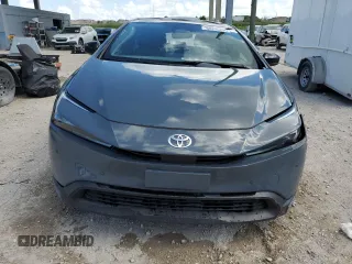 2024 Toyota Prius LE with VIN JTDACAAUXR3023011, listed as a Copart auction lot 61337595 with 25,660 mi miles and Non repairable. Bid and sale history available at DreamBid. Image 5.