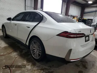 2024 BMW 5 Series 530i xDrive с VIN WBA53FJ08RCP95113, выставлен на аукционе Copart как лот 51793015 с пробегом Не указан миль и Списание • Salvage title. История ставок и продаж доступна на DreamBid. Изображение 2.